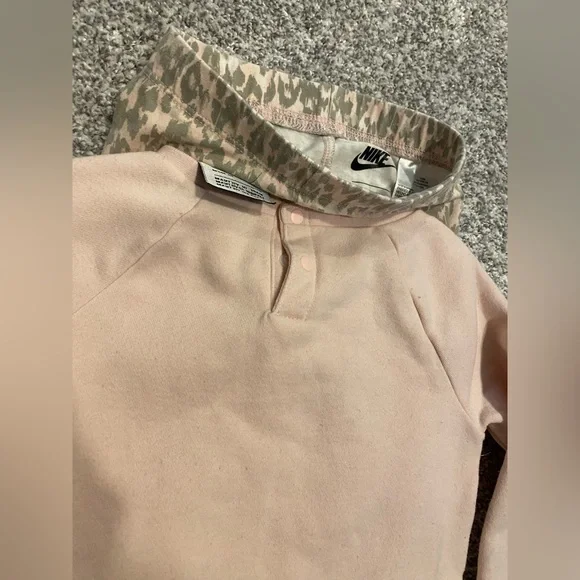 18 Month Nike Set - Picture 9 of 9